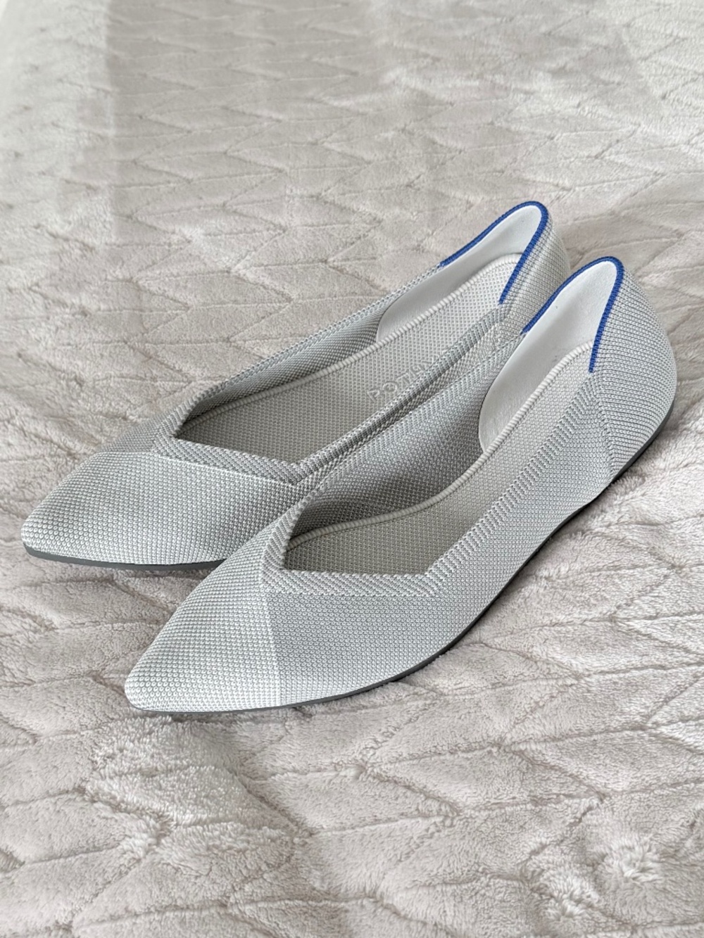 BNIB Rothy’s The Point Gull Grey Flats Size 10 W/ Box